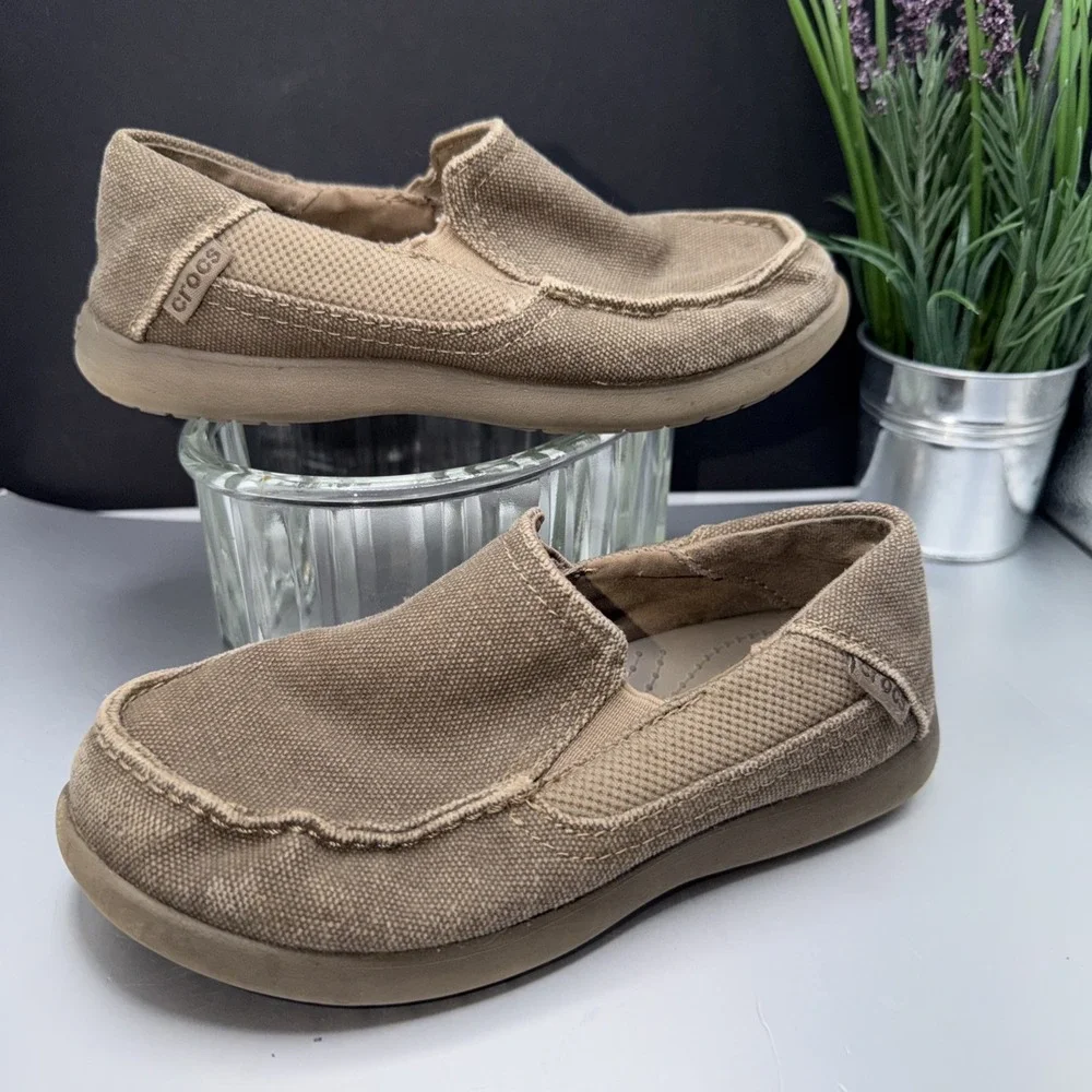 CROCS Child Size 13 Shoes SANTA CRUZ II Brown Canvas Slip-On Loafer Beige Brown